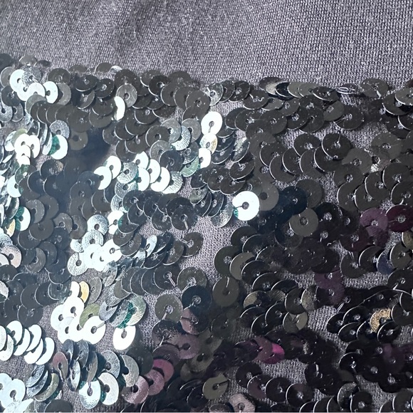 New Torrid Black Sequin Above 19” long Mini Skirt Size 2X - Picture 5 of 7